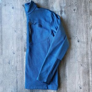 North face 1/4 zip size M